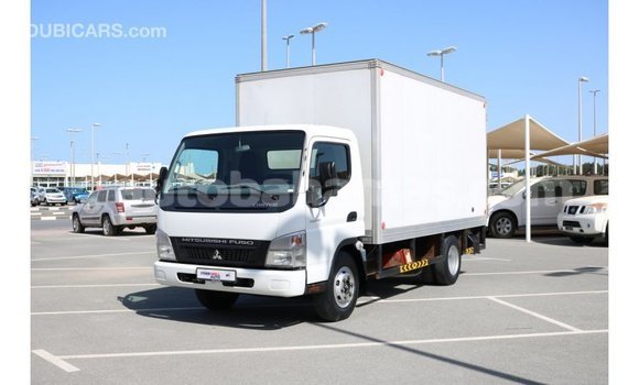 Buy Import Mitsubishi L400 White Truck in Import - Dubai in Abaco