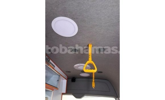 Buy Import Toyota Hiace White Car in Import - Dubai in Abaco Buy Import Toyota Hiace White Car in Import - Dubai in Abaco