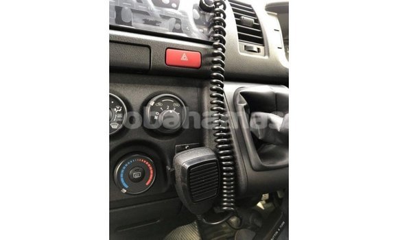 Buy Import Toyota Hiace White Car in Import - Dubai in Abaco Buy Import Toyota Hiace White Car in Import - Dubai in Abaco