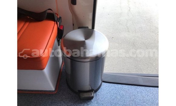 Buy Import Toyota Hiace White Car in Import - Dubai in Abaco Buy Import Toyota Hiace White Car in Import - Dubai in Abaco