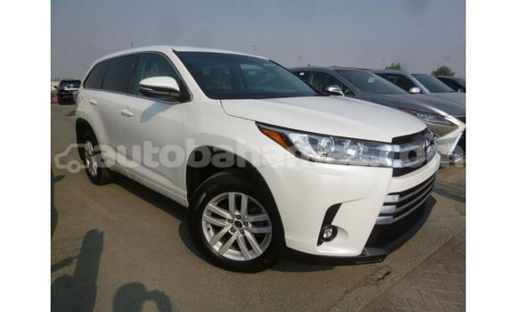 Buy Import Toyota Kluger White Car in Import - Dubai in Abaco Buy Import Toyota Kluger White Car in Import - Dubai in Abaco
