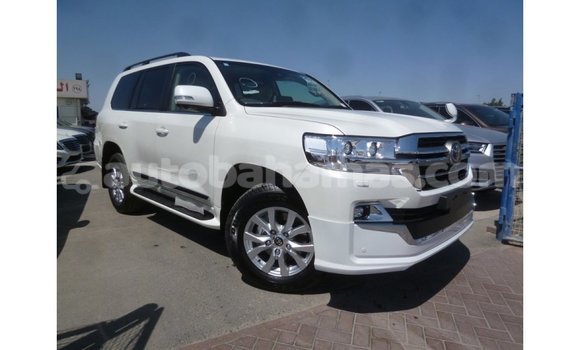 Buy Import Toyota Land Cruiser White Car in Import - Dubai in Abaco Buy Import Toyota Land Cruiser White Car in Import - Dubai in Abaco