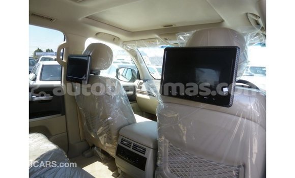 Buy Import Toyota Land Cruiser White Car in Import - Dubai in Abaco Buy Import Toyota Land Cruiser White Car in Import - Dubai in Abaco