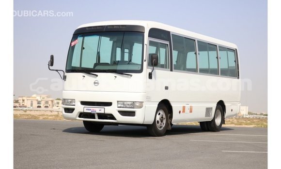 Buy Import Nissan Evalia White Truck in Import - Dubai in Abaco