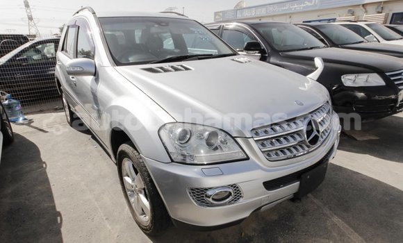 Buy Import Mercedes-Benz 190 (W201) Other Car in Import - Dubai in Abaco Buy Import Mercedes-Benz 190 (W201) Other Car in Import - Dubai in Abaco