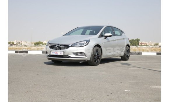Buy Import Opel Astra White Car in Import - Dubai in Abaco