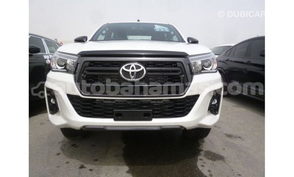 Buy Import Toyota Hilux White Car in Import - Dubai in Abaco Buy Import Toyota Hilux White Car in Import - Dubai in Abaco
