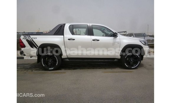 Buy Import Toyota Hilux White Car in Import - Dubai in Abaco Buy Import Toyota Hilux White Car in Import - Dubai in Abaco