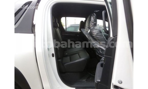 Buy Import Toyota Hilux White Car in Import - Dubai in Abaco Buy Import Toyota Hilux White Car in Import - Dubai in Abaco