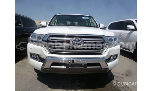 Buy Import Toyota Land Cruiser White Car in Import - Dubai in Abaco Buy Import Toyota Land Cruiser White Car in Import - Dubai in Abaco