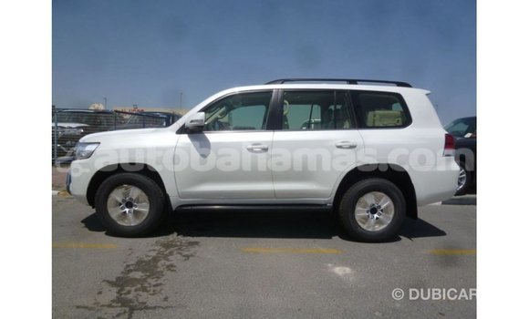 Buy Import Toyota Land Cruiser White Car in Import - Dubai in Abaco Buy Import Toyota Land Cruiser White Car in Import - Dubai in Abaco