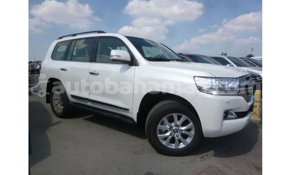 Buy Import Toyota Land Cruiser White Car in Import - Dubai in Abaco Buy Import Toyota Land Cruiser White Car in Import - Dubai in Abaco