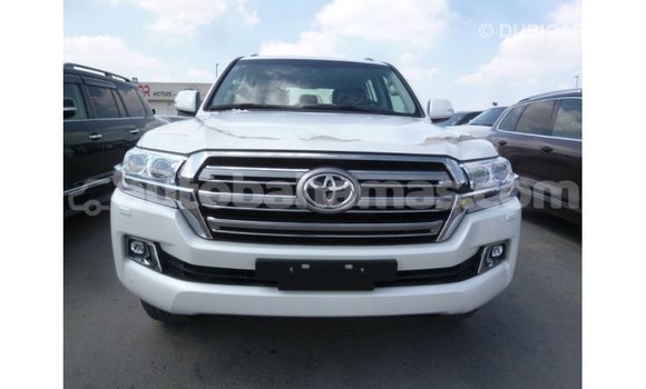 Buy Import Toyota Land Cruiser White Car in Import - Dubai in Abaco Buy Import Toyota Land Cruiser White Car in Import - Dubai in Abaco