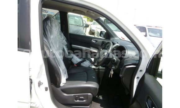 Buy Import Nissan Evalia White Truck in Import - Dubai in Abaco Buy Import Nissan Evalia White Truck in Import - Dubai in Abaco