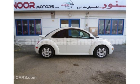 Buy Import Volkswagen Beetle White Car in Import - Dubai in Abaco Buy Import Volkswagen Beetle White Car in Import - Dubai in Abaco