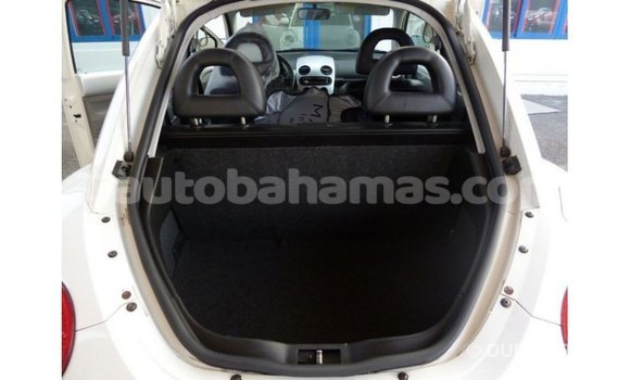 Buy Import Volkswagen Beetle White Car in Import - Dubai in Abaco Buy Import Volkswagen Beetle White Car in Import - Dubai in Abaco