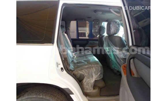 Buy Import Toyota Land Cruiser White Car in Import - Dubai in Abaco Buy Import Toyota Land Cruiser White Car in Import - Dubai in Abaco