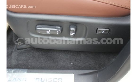 Buy Import Toyota Land Cruiser White Car in Import - Dubai in Abaco Buy Import Toyota Land Cruiser White Car in Import - Dubai in Abaco