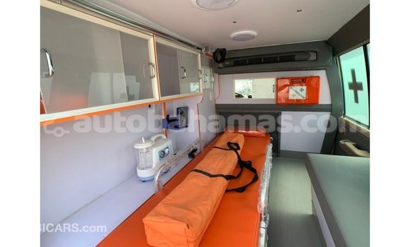 Buy Import Toyota Land Cruiser Beige Car in Import - Dubai in Abaco Buy Import Toyota Land Cruiser Beige Car in Import - Dubai in Abaco