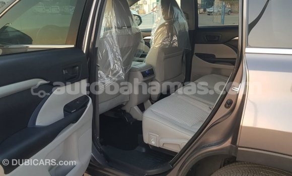 Buy Import Toyota Highlander Other Car in Import - Dubai in Abaco Buy Import Toyota Highlander Other Car in Import - Dubai in Abaco