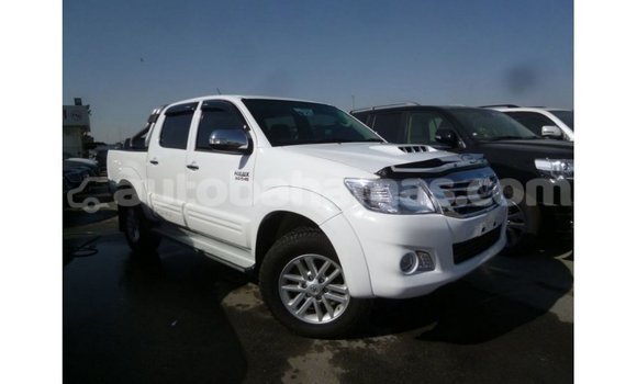 Buy Import Toyota Hilux White Car in Import - Dubai in Abaco Buy Import Toyota Hilux White Car in Import - Dubai in Abaco