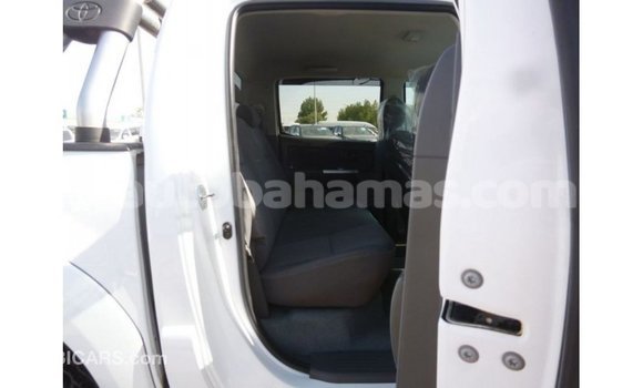 Buy Import Toyota Hilux White Car in Import - Dubai in Abaco Buy Import Toyota Hilux White Car in Import - Dubai in Abaco