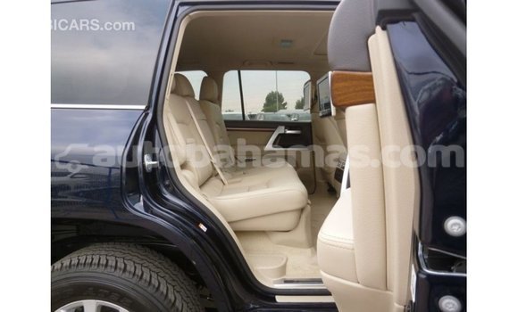 Buy Import Toyota Land Cruiser Blue Car in Import - Dubai in Abaco Buy Import Toyota Land Cruiser Blue Car in Import - Dubai in Abaco