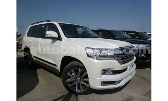 Buy Import Toyota Land Cruiser White Car in Import - Dubai in Abaco Buy Import Toyota Land Cruiser White Car in Import - Dubai in Abaco