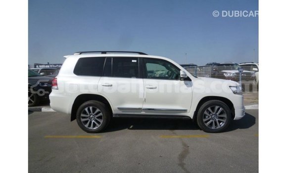Buy Import Toyota Land Cruiser White Car in Import - Dubai in Abaco Buy Import Toyota Land Cruiser White Car in Import - Dubai in Abaco
