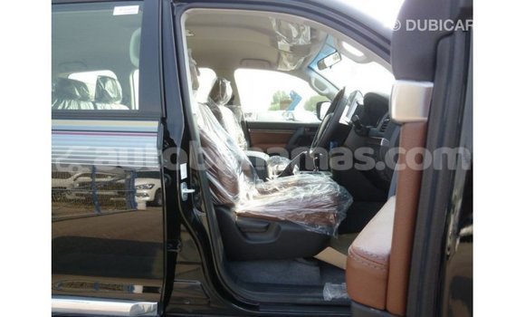 Buy Import Toyota Land Cruiser Black Car in Import - Dubai in Abaco Buy Import Toyota Land Cruiser Black Car in Import - Dubai in Abaco