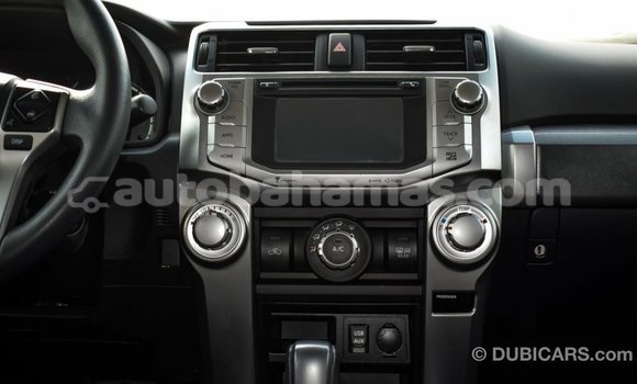 Buy Import Toyota HiAce Other Truck in Import - Dubai in Abaco Buy Import Toyota HiAce Other Truck in Import - Dubai in Abaco