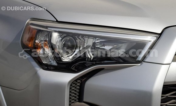 Buy Import Toyota HiAce Other Truck in Import - Dubai in Abaco Buy Import Toyota HiAce Other Truck in Import - Dubai in Abaco