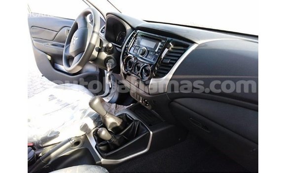 Buy Import Mitsubishi L200 White Car in Import - Dubai in Abaco Buy Import Mitsubishi L200 White Car in Import - Dubai in Abaco