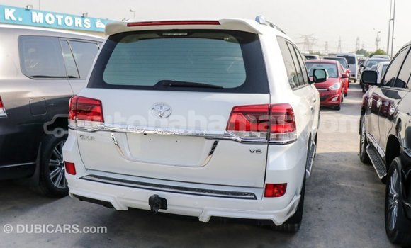 Buy Import Toyota Land Cruiser White Car in Import - Dubai in Abaco Buy Import Toyota Land Cruiser White Car in Import - Dubai in Abaco