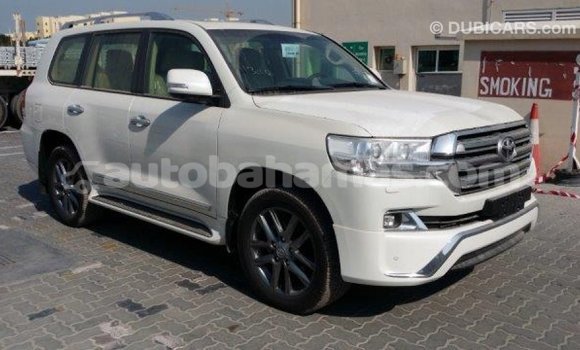 Buy Import Toyota Land Cruiser White Car in Import - Dubai in Abaco Buy Import Toyota Land Cruiser White Car in Import - Dubai in Abaco