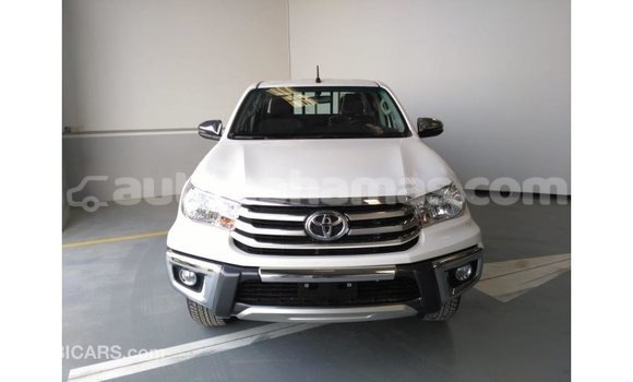 Buy Import Toyota Hilux White Car in Import - Dubai in Abaco Buy Import Toyota Hilux White Car in Import - Dubai in Abaco