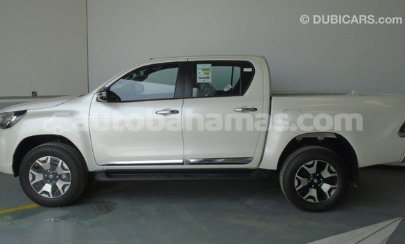 Buy Import Toyota Hilux White Car in Import - Dubai in Abaco Buy Import Toyota Hilux White Car in Import - Dubai in Abaco