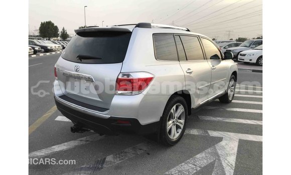 Buy Import Toyota Highlander Other Car in Import - Dubai in Abaco Buy Import Toyota Highlander Other Car in Import - Dubai in Abaco