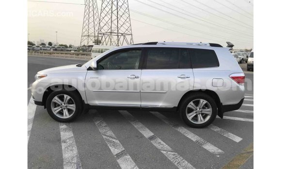 Buy Import Toyota Highlander Other Car in Import - Dubai in Abaco Buy Import Toyota Highlander Other Car in Import - Dubai in Abaco