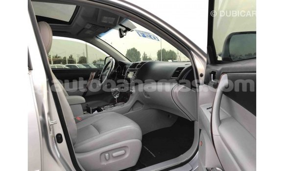 Buy Import Toyota Highlander Other Car in Import - Dubai in Abaco Buy Import Toyota Highlander Other Car in Import - Dubai in Abaco