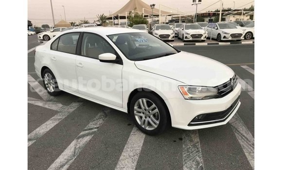 Buy Import Volkswagen Jetta White Car in Import - Dubai in Abaco