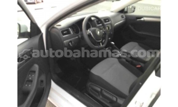 Buy Import Volkswagen Jetta White Car in Import - Dubai in Abaco Buy Import Volkswagen Jetta White Car in Import - Dubai in Abaco