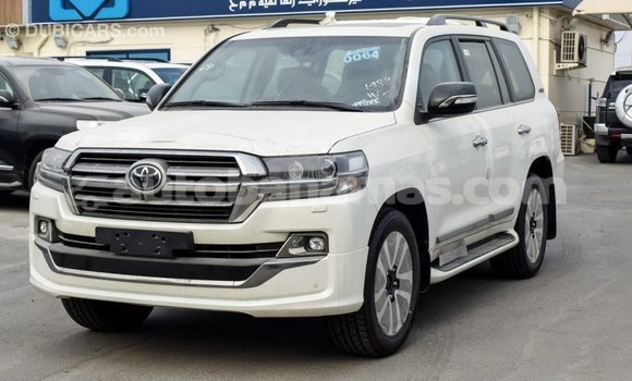 Buy Import Toyota Land Cruiser White Car in Import - Dubai in Abaco Buy Import Toyota Land Cruiser White Car in Import - Dubai in Abaco
