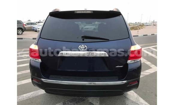 Buy Import Toyota Highlander Blue Car in Import - Dubai in Abaco Buy Import Toyota Highlander Blue Car in Import - Dubai in Abaco