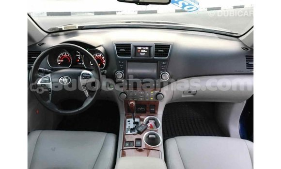 Buy Import Toyota Highlander Blue Car in Import - Dubai in Abaco Buy Import Toyota Highlander Blue Car in Import - Dubai in Abaco