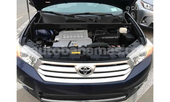 Buy Import Toyota Highlander Blue Car in Import - Dubai in Abaco Buy Import Toyota Highlander Blue Car in Import - Dubai in Abaco