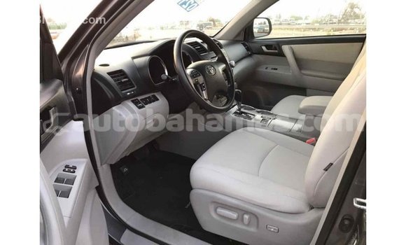 Buy Import Toyota Highlander Other Car in Import - Dubai in Abaco Buy Import Toyota Highlander Other Car in Import - Dubai in Abaco