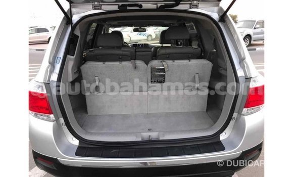 Buy Import Toyota Highlander Other Car in Import - Dubai in Abaco Buy Import Toyota Highlander Other Car in Import - Dubai in Abaco