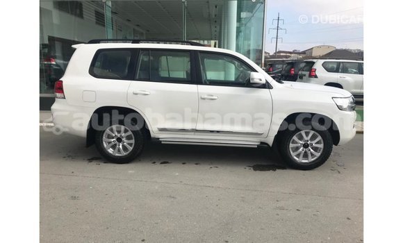 Buy Import Toyota Land Cruiser White Car in Import - Dubai in Abaco Buy Import Toyota Land Cruiser White Car in Import - Dubai in Abaco