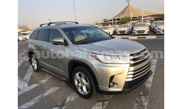 Buy Import Toyota Highlander Beige Car in Import - Dubai in Abaco Buy Import Toyota Highlander Beige Car in Import - Dubai in Abaco